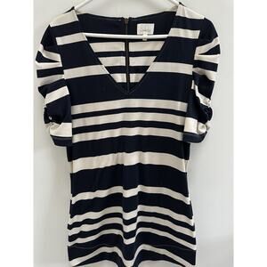 Anyhropologie Deletta Tunic Size Medium,‎ Navy And Cream Dress Top